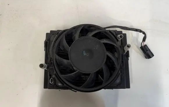 Volvo XC60 Hybrid/electric vehicle battery fan 32252072