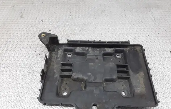 Hyundai Santa Fe Battery tray 371502B000