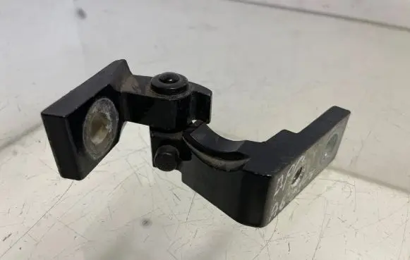 Audi A6 S6 C6 4F Front door upper hinge