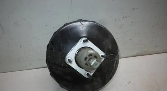 Volvo V70 Brake booster P30736894