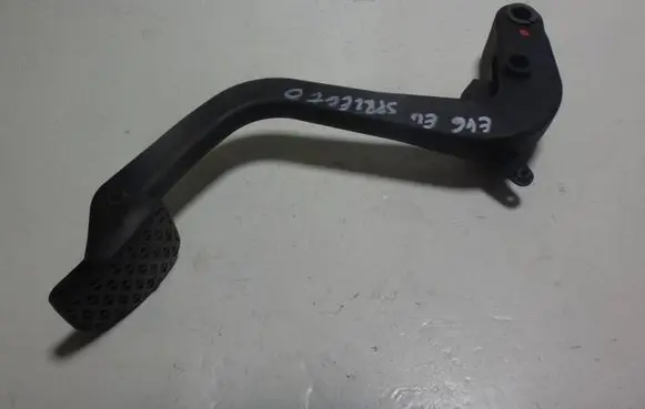 BMW 3 E46 Clutch pedal 1163870