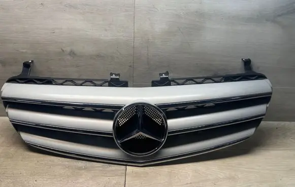 Mercedes-Benz R W251 Front grill A2518880423