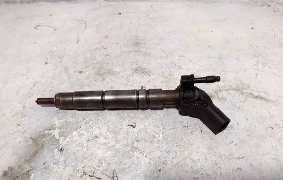 Mercedes-Benz ML W164 Fuel injector