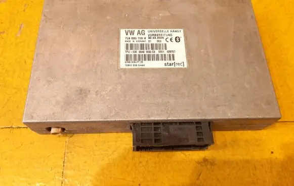 Volkswagen Touareg I Bluetooth control unit module 7L6035729H