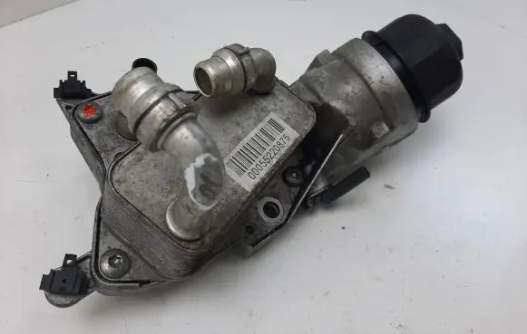 Oil filter mounting bracket
