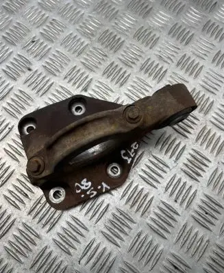 Volvo S80 Driveshaft support bearing bracket 