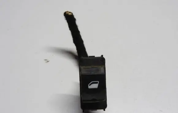 Citroen DS3 Electric window control switch 96657937ZD