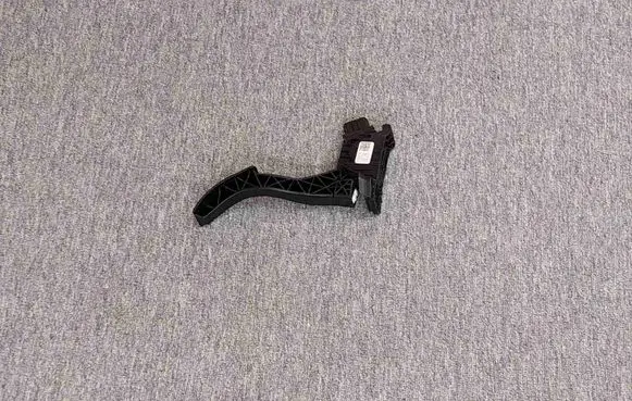Volkswagen PASSAT B8 Accelerator throttle pedal 5Q1723503H 6PV010621