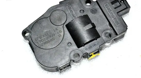 Mercedes-Benz B W245 Air flap motor/actuator A1698200442 64116947200