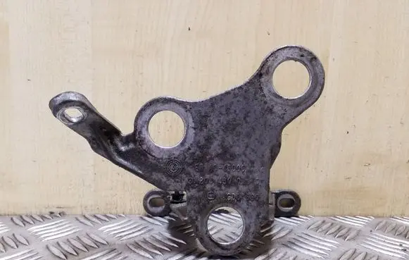 Mercedes-Benz C W204 ABS pump bracket 204620596