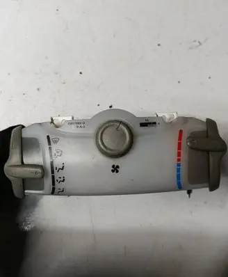 Toyota Aygo AB10 Climate control unit 55900-0H010 P69610003B690EC