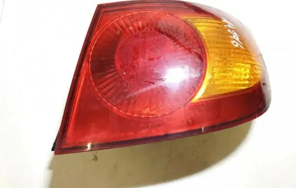 Hyundai Elantra Rear/tail lights
