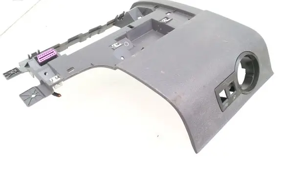 Dashboard lower bottom trim panel