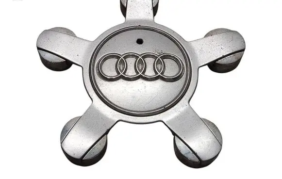 Audi A3 S3 8P Original wheel cap 8R0601165