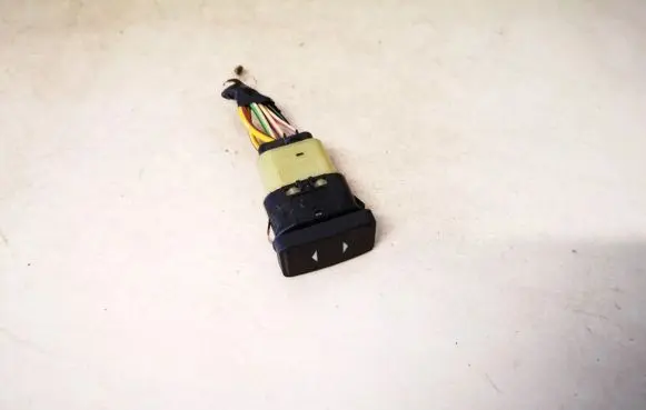 Ford Focus Electric window control switch 9m5t14529bb