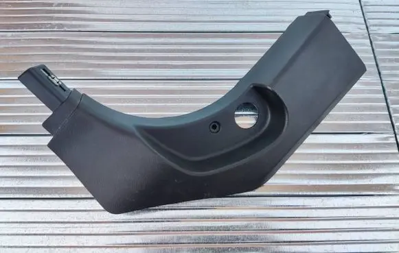 BMW X4 G02 Foot area side trim 7398017