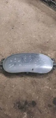 Renault Master II Speedometer (instrument cluster) 8200083044 P8200083044B NS0047540H