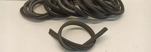 Rubber seal rear door