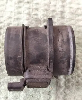 Mercedes-Benz C AMG W204 Mass air flow meter A6510900148 032010335 5WK97917
