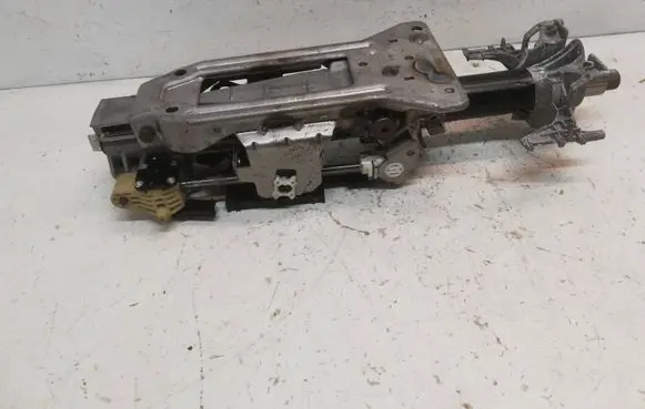 BMW X6 E71 Steering wheel axle