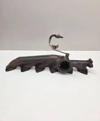 BMW 5 F10 F11 Exhaust manifold 8511764