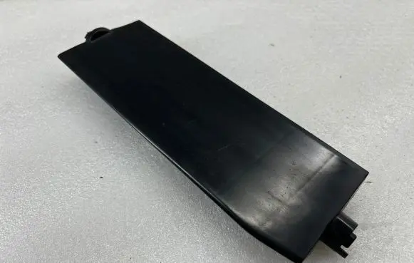 Tesla Model 3 Intercooler air guide/duct channel 155978800A