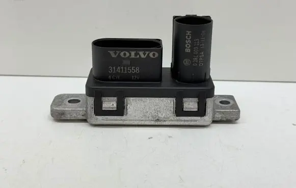 Volvo XC60 Glow plug pre-heat relay 31411558 0281003113
