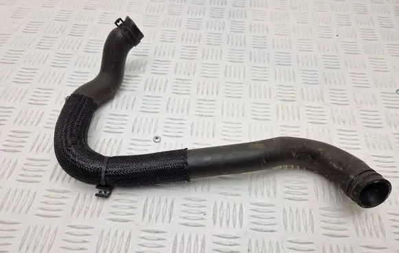 Renault Captur Engine coolant pipe/hose 215013877R