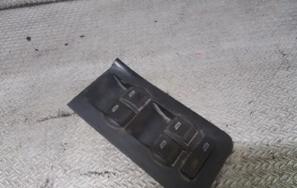 Audi A6 S6 C5 4B Electric window control switch 4B1950521