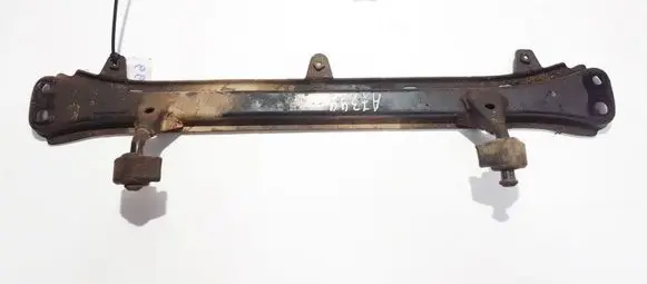 Mazda Xedos 9 Engine mounting bracket