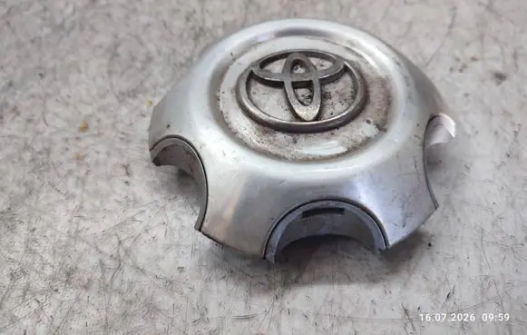 Toyota Land Cruiser (J120) Original wheel cap