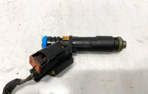 Fuel injector