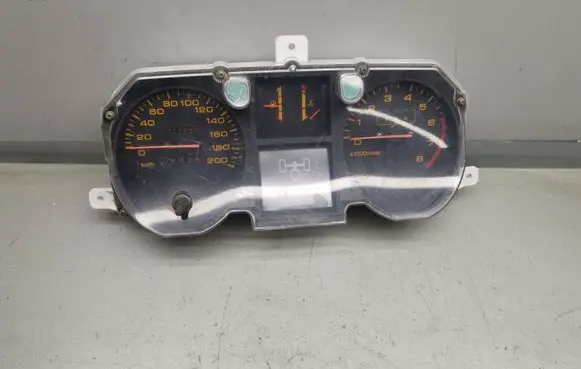 Mitsubishi Pajero Speedometer (instrument cluster) 769904773
