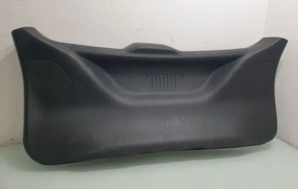 Jeep Compass Tailgate trim 5UN06TRMAC 5UN06DX9AC