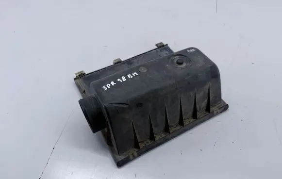 Mercedes-Benz Sprinter W901 W902 W903 W904 Air filter box cover 0010942503