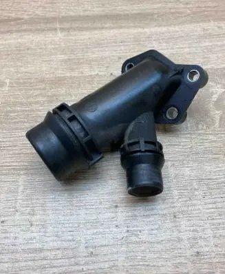 BMW 5 E60 E61 Engine coolant pipe/hose 2247744