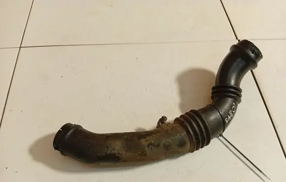 Intercooler hose/pipe