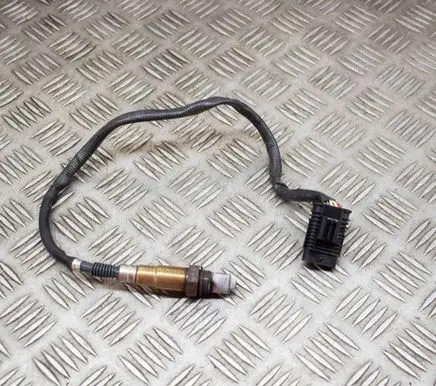 BMW 2 F22 F23 Lambda probe sensor 0258027103 8631047