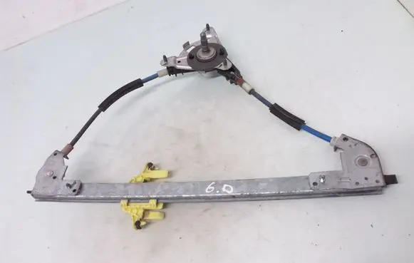 Rear door manual window regulator