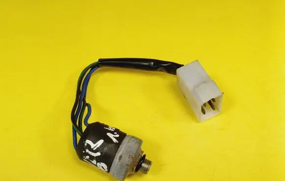Air conditioning (A/C) pressure sensor