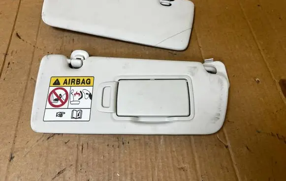 Dacia Sandero III Sun visor
