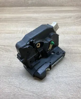 Front door lock