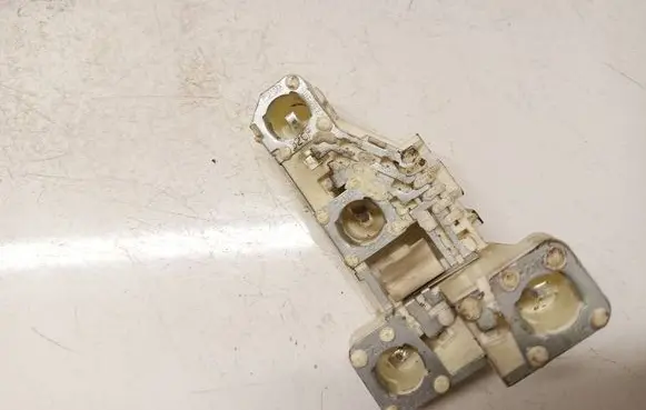 BMW 3 E90 E91 Tail light bulb cover holder 7160175