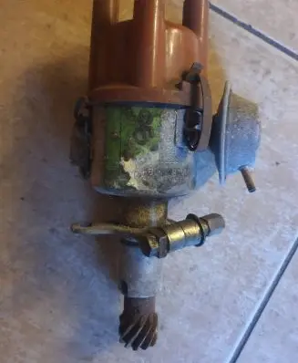 Ford Fiesta I Spark distributor 77bf12100fb 0231170195