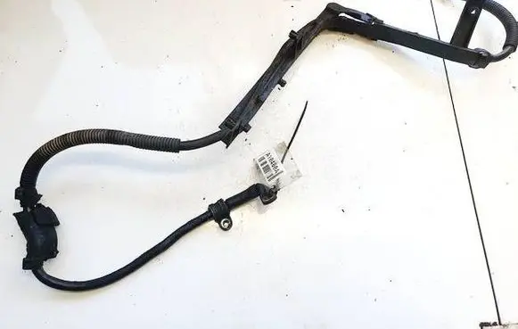 Audi A4 S4 B5 8D Positive cable (battery) 