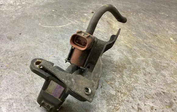 Toyota Avensis Verso Turbo solenoid valve 8942120210 0798005130