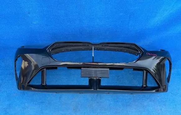BMW 1 F70 Front bumper 5A64E31