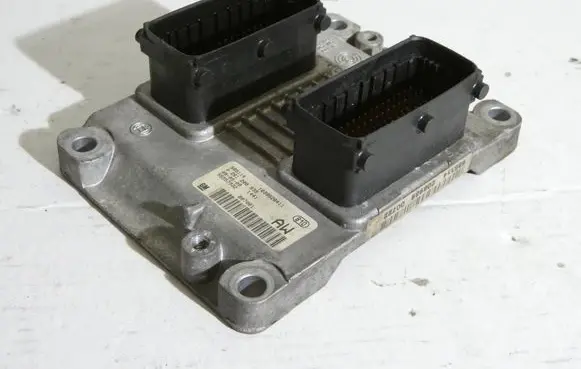 Opel Corsa D Engine control unit/module 55557932 1039S28411 0261208939