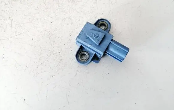 Volkswagen Jetta V Airbag deployment crash/impact sensor 1K0955557A 0232ESOWMPWV