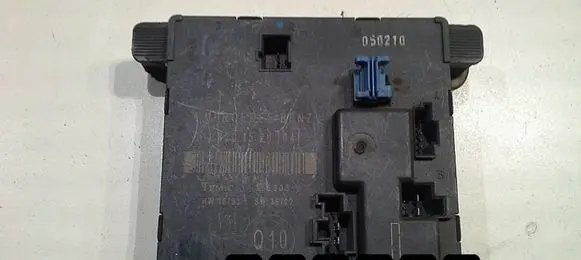 Mercedes-Benz E W211 Engine control unit/module 2118201526